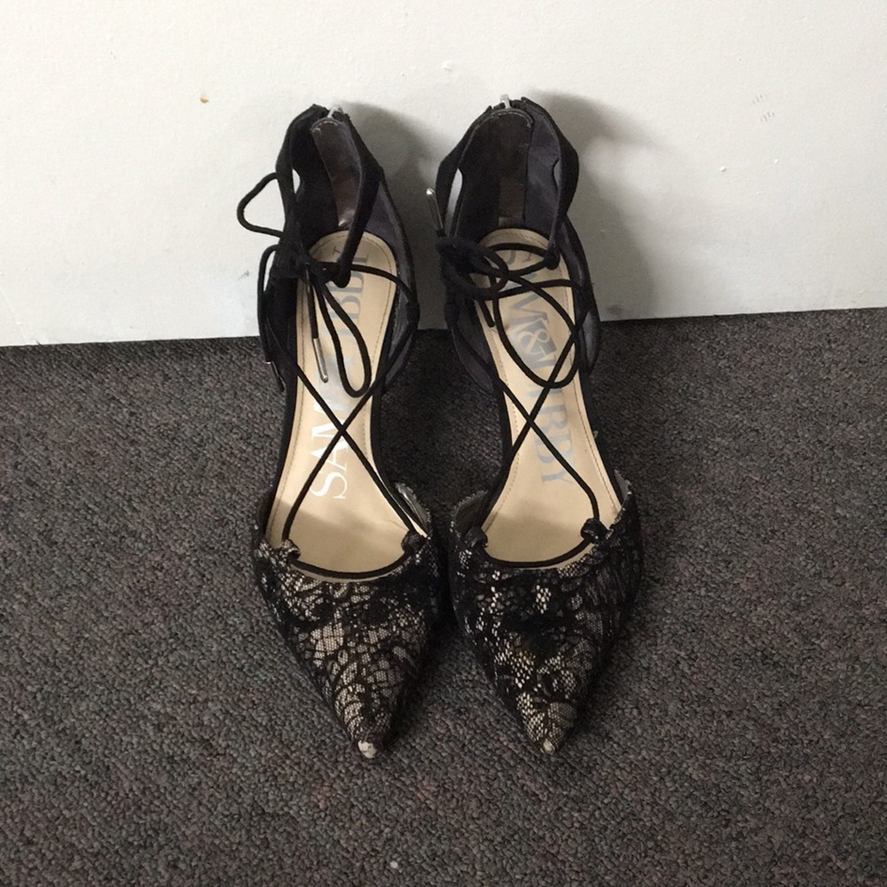 Sam&Libby lace up, lace toed heels!